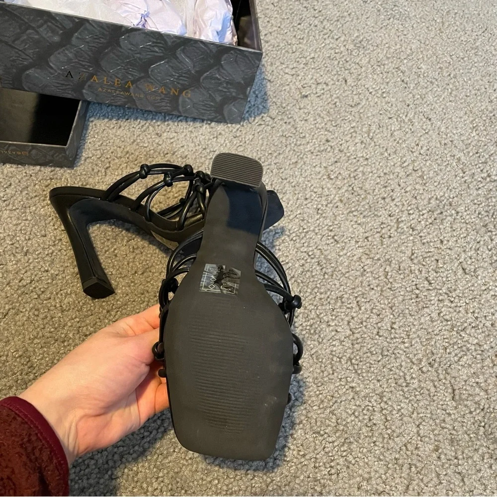 NWT Square Toe Heels in 7.5 - Picture 6 of 10